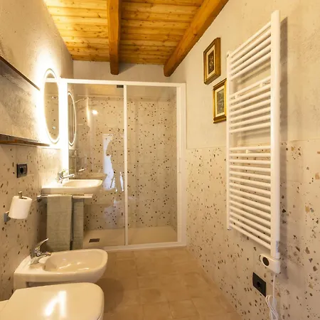 Appartamento Antica Dimora Riat-1 By Interhome